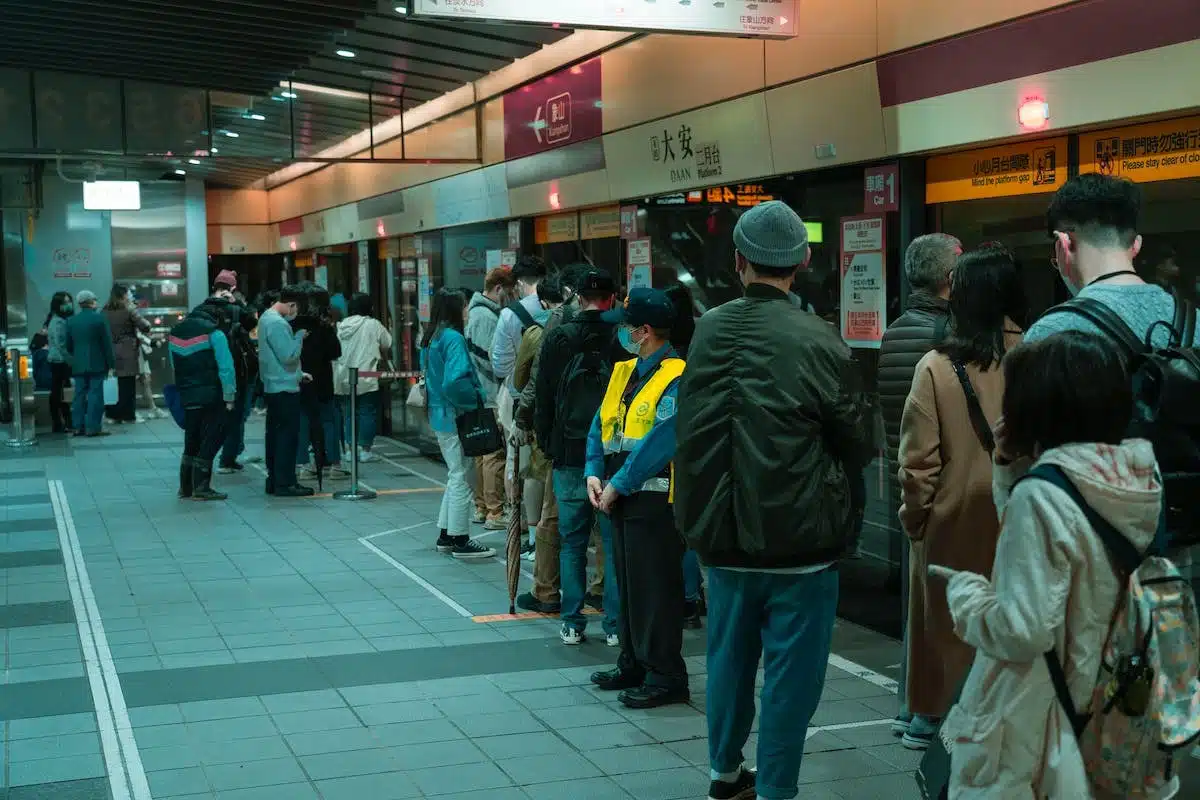 aéroport  file d attente