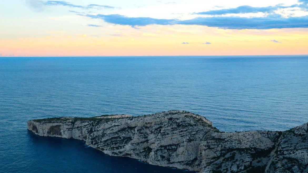 Découvrez les calanques de Marseille